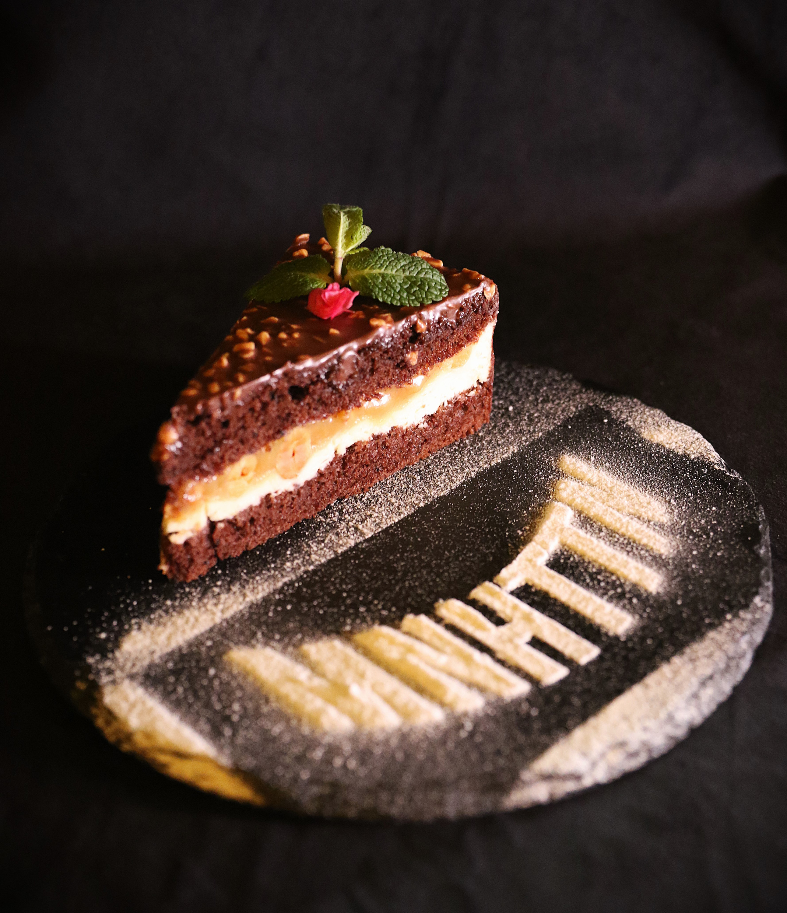 Торт Сникерс